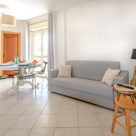 Apartment Accogliente Bilocale Centrale, Terrazza, Parking La Maddalena (Sassari)